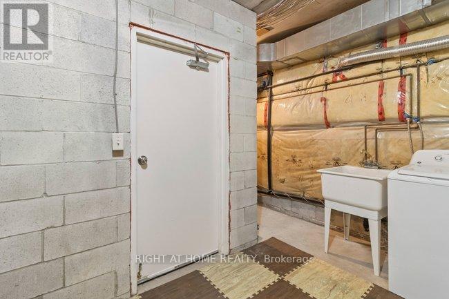 23 - 125 Hall Street W, Richmond Hill, Ontario  L4C 4N9 - Photo 47 - N12859834