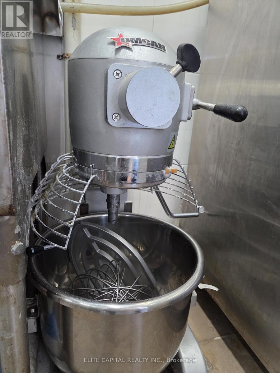 4 - 10066 Bayview Avenue, Richmond Hill, Ontario  L4C 0W5 - Photo 9 - N12859840