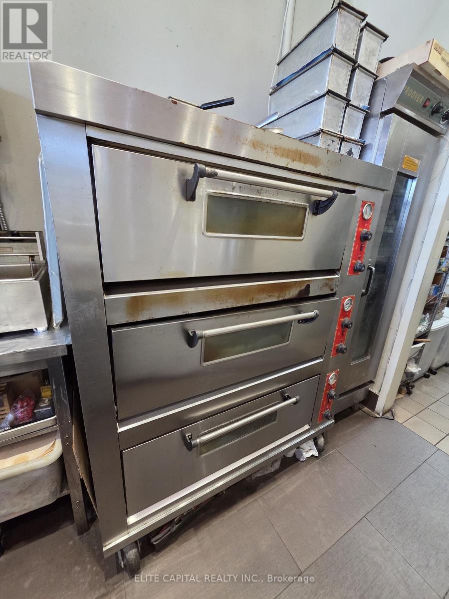 4 - 10066 Bayview Avenue, Richmond Hill, Ontario  L4C 0W5 - Photo 6 - N12859842