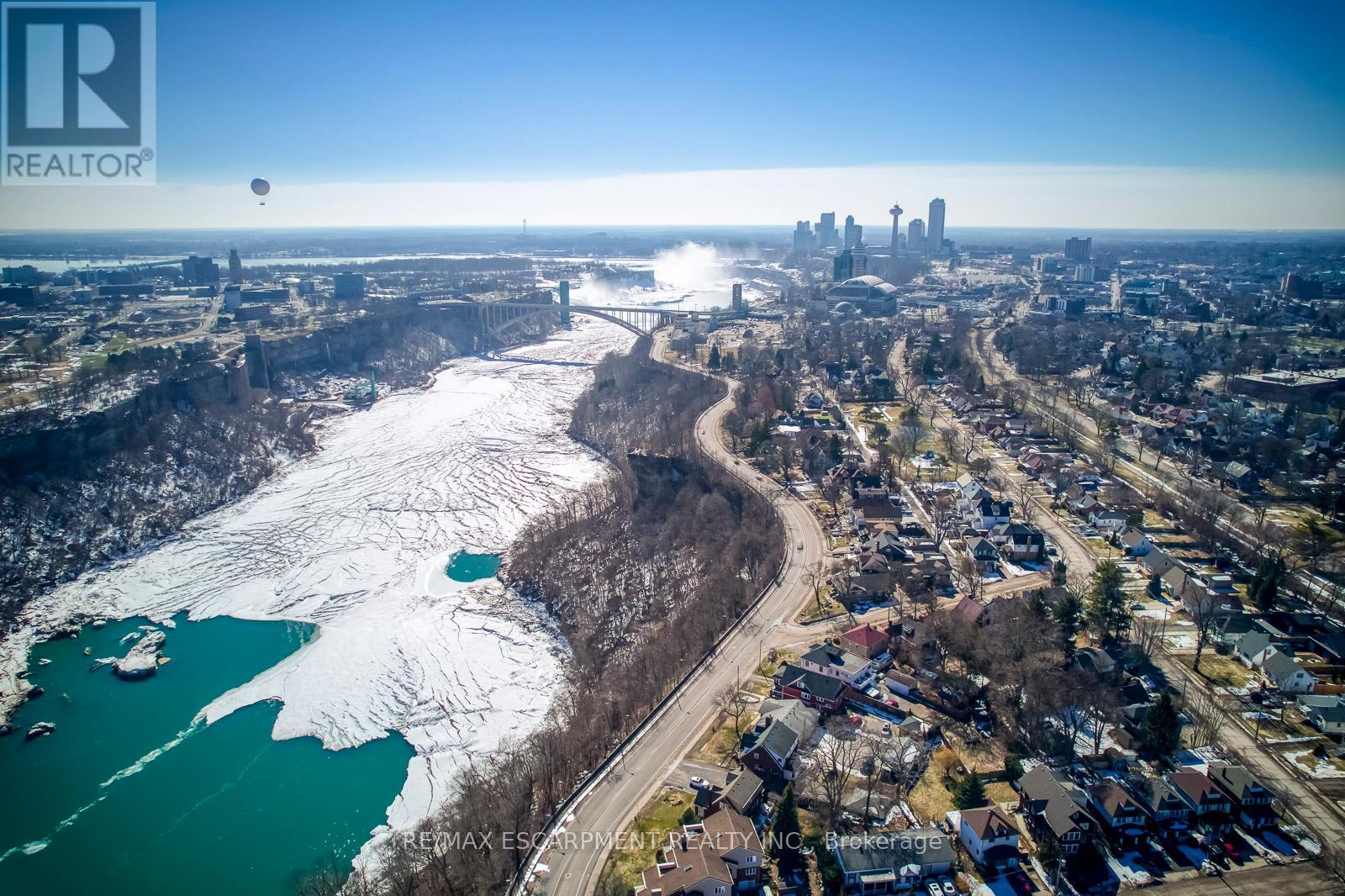 4456 Ellis Street, Niagara Falls, Ontario L2E 1H4 - Photo 49 - X12853610