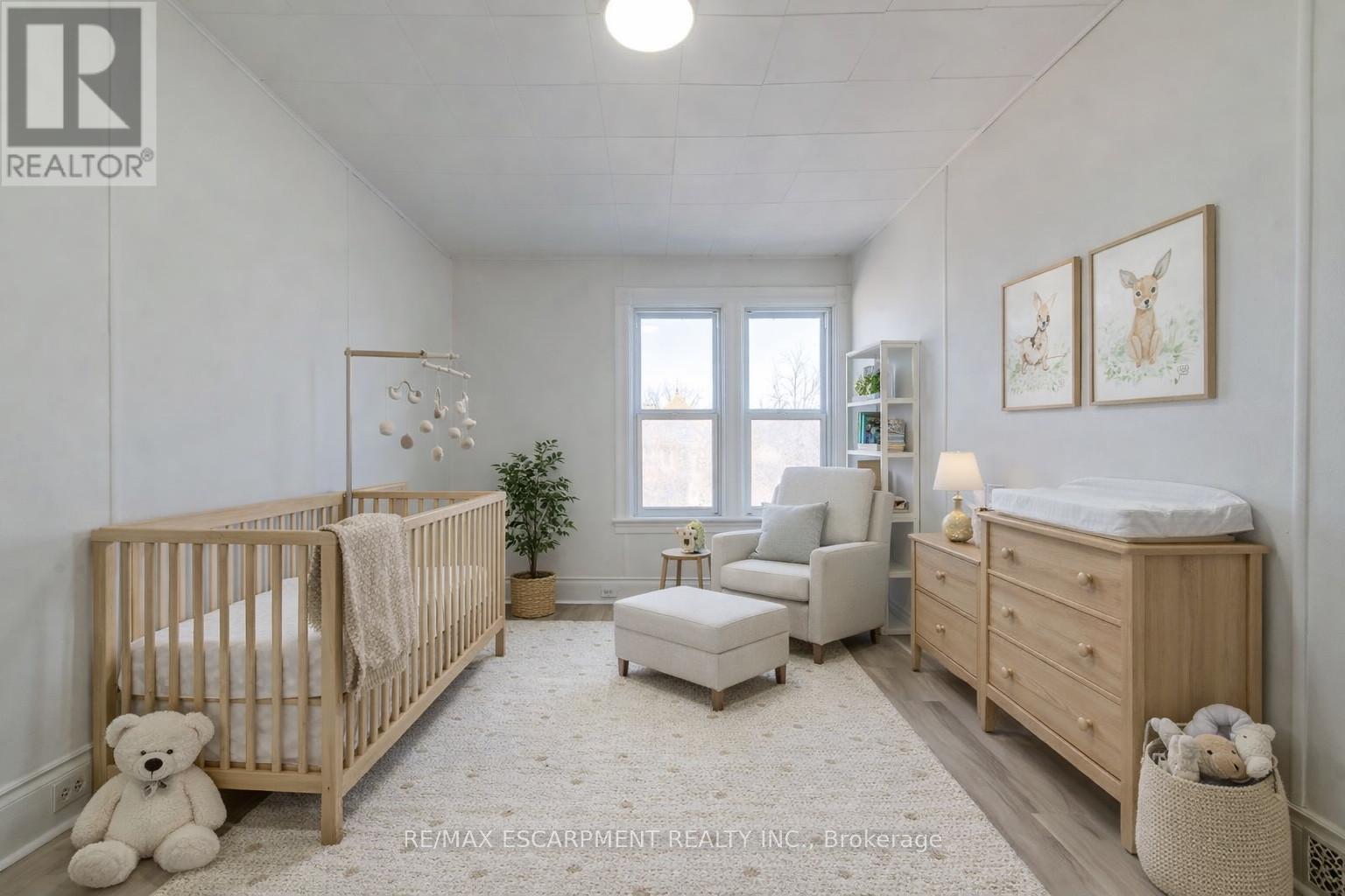 4456 Ellis Street, Niagara Falls, Ontario L2E 1H4 - Photo 31 - X12853610