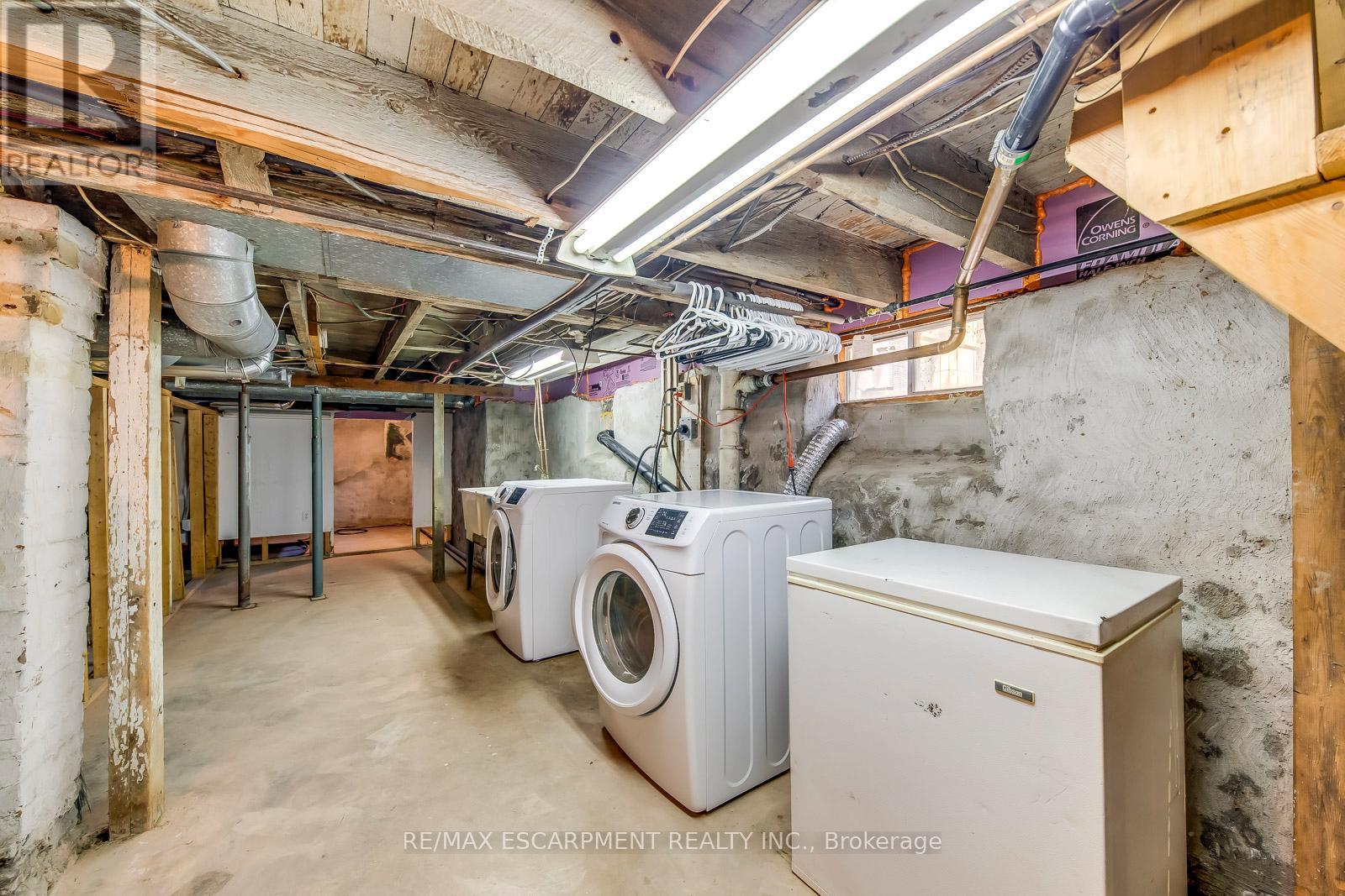 4456 Ellis Street, Niagara Falls, Ontario L2E 1H4 - Photo 35 - X12853610