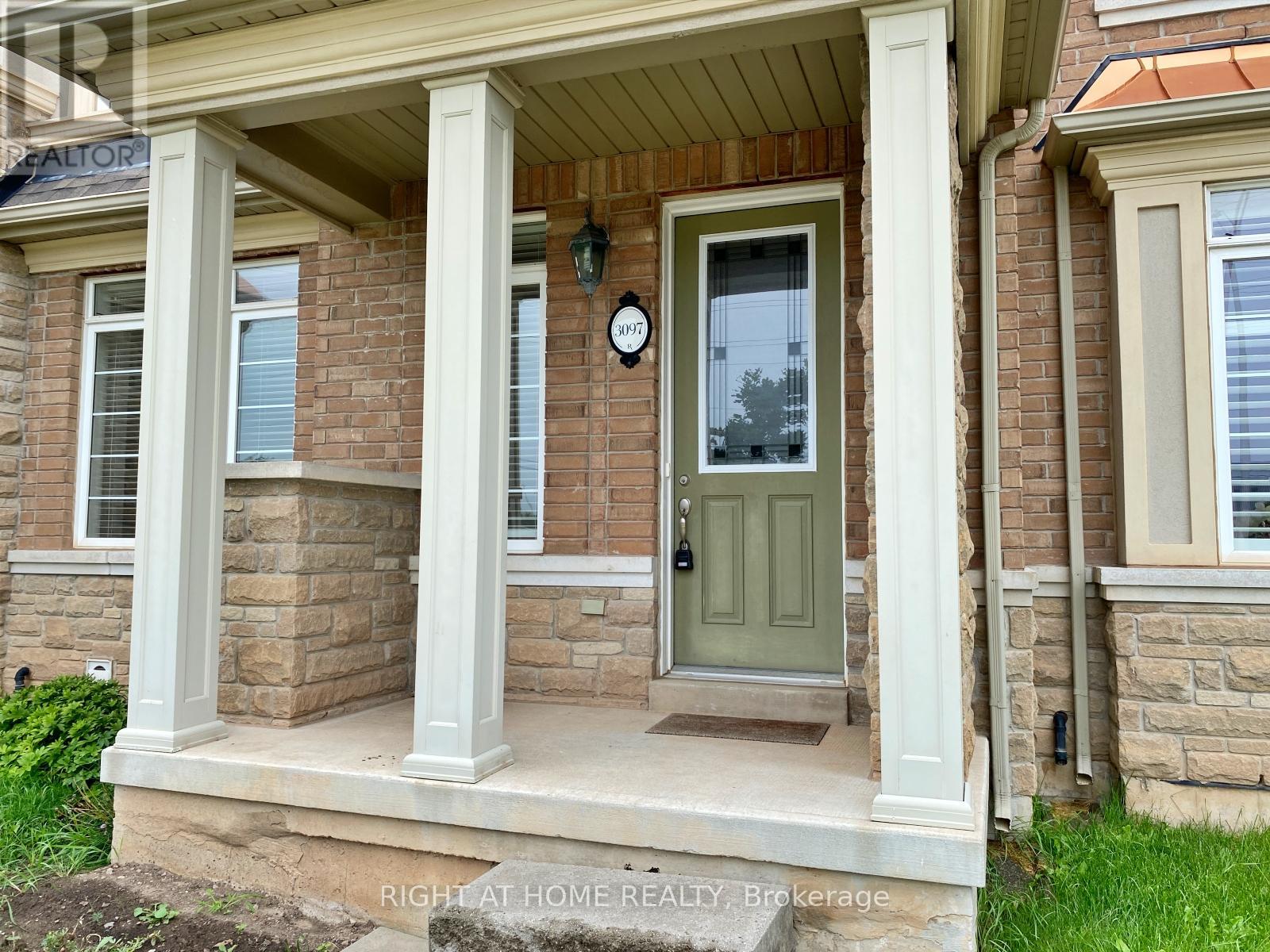 3097 Neyagawa Boulevard, Oakville, Ontario  L6M 4L7 - Photo 2 - W12859850