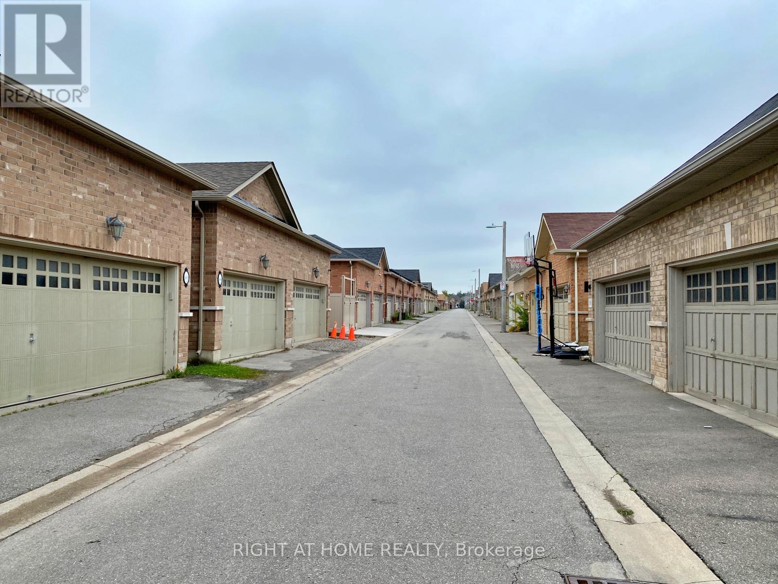 3097 Neyagawa Boulevard, Oakville, Ontario  L6M 4L7 - Photo 39 - W12859850