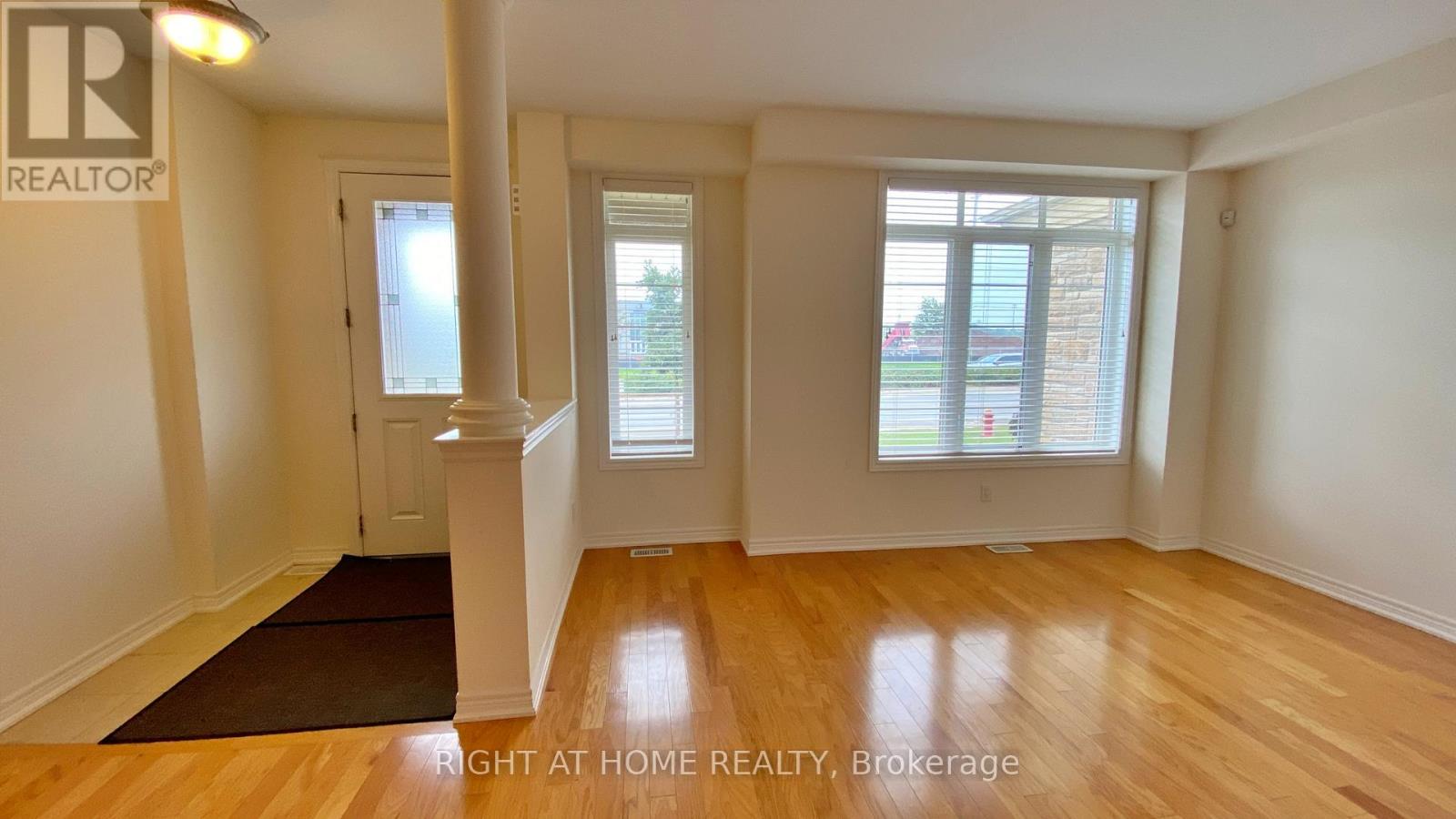 3097 Neyagawa Boulevard, Oakville, Ontario  L6M 4L7 - Photo 4 - W12859850