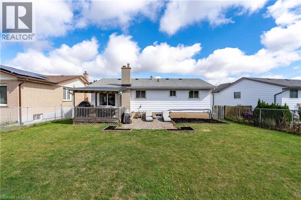 19 Kesselring Drive, Kitchener, Ontario  N2E 2P3 - Photo 24 - 40774031