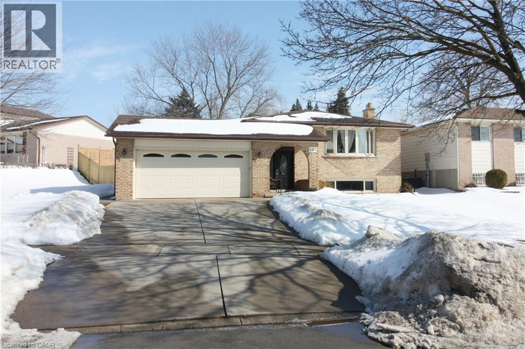 582 SKYLARK Road, Waterloo, Ontario