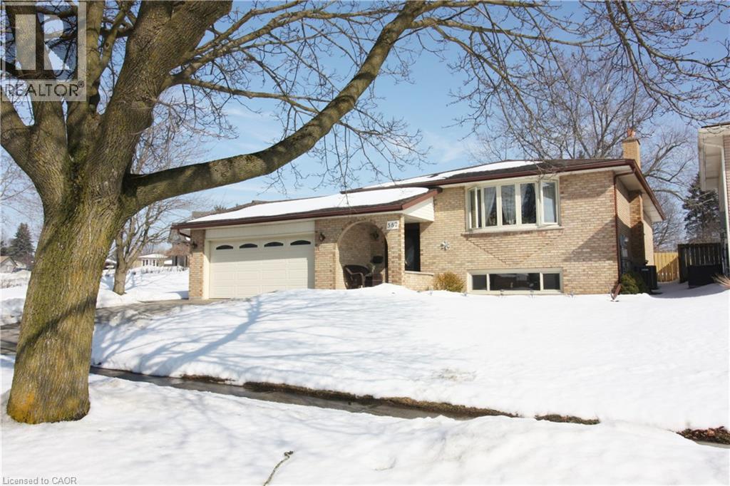 582 Skylark Road, Waterloo, Ontario  N2V 1B9 - Photo 2 - 40803391