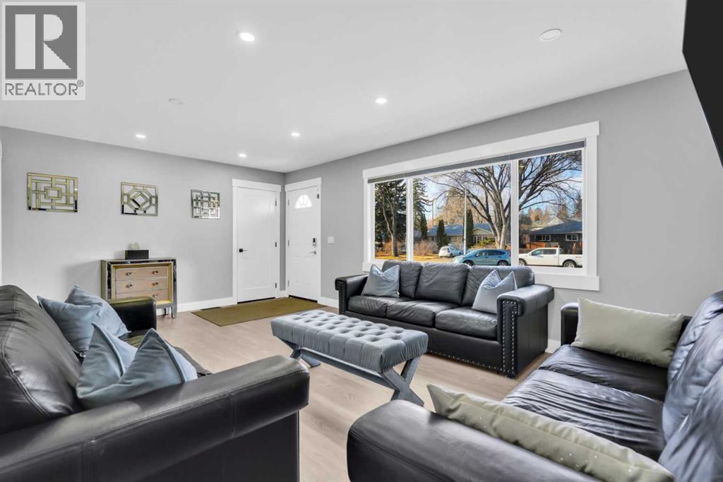 2046 33 Street Se, Calgary, Alberta  T2B 0T9 - Photo 6 - A2286555