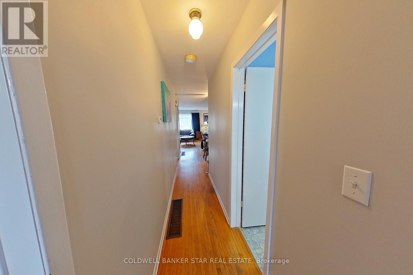 109 A Victoria Street, Southwest Middlesex, Ontario  N0L 1M0 - Photo 5 - X12859886