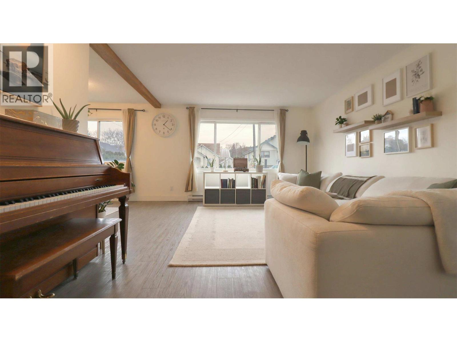 719 Knight Avenue, Enderby, British Columbia  V0E 1V1 - Photo 12 - 10378284