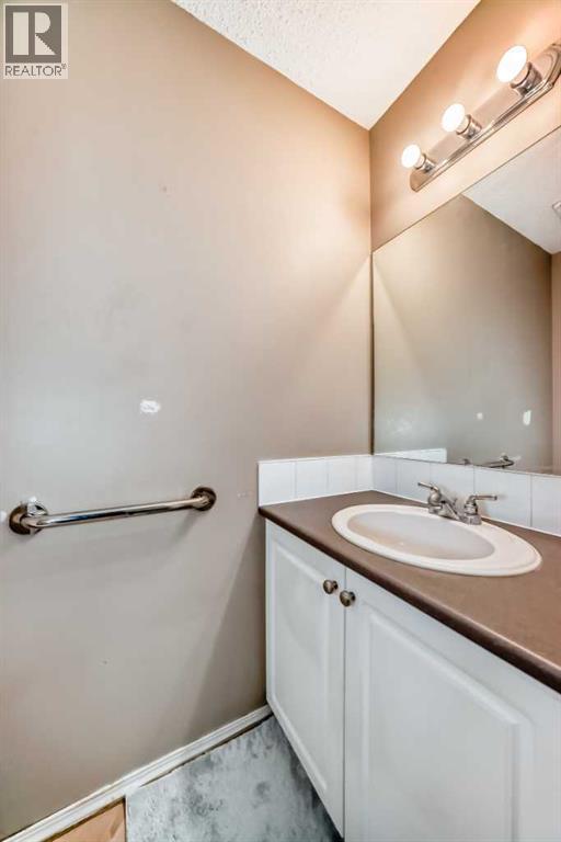 82 Citadel Point Nw, Calgary, Alberta  T3G 5L2 - Photo 12 - A2289653