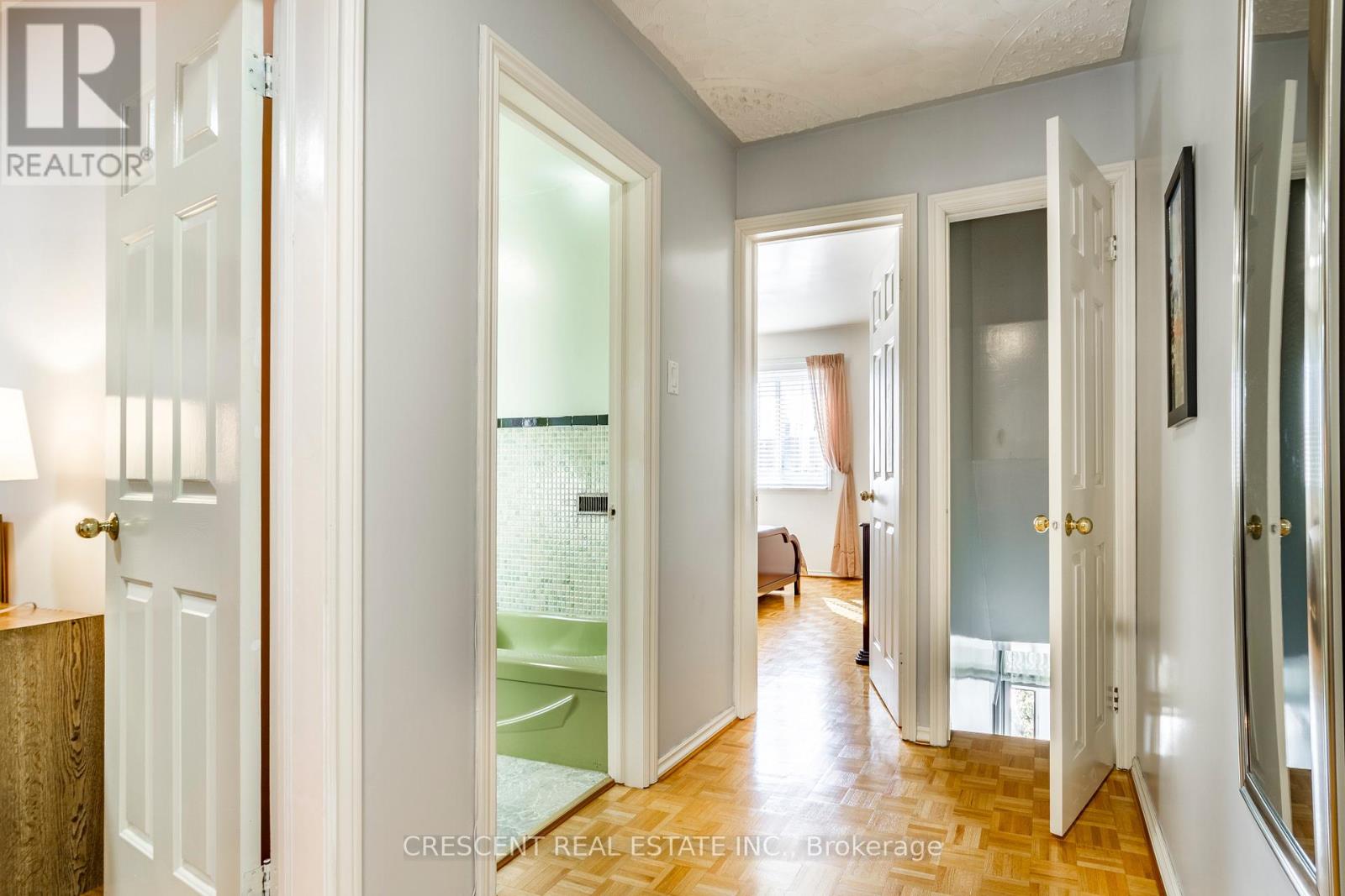 164 Roxton Road, Toronto, Ontario  M6J 2Y5 - Photo 15 - C12859874