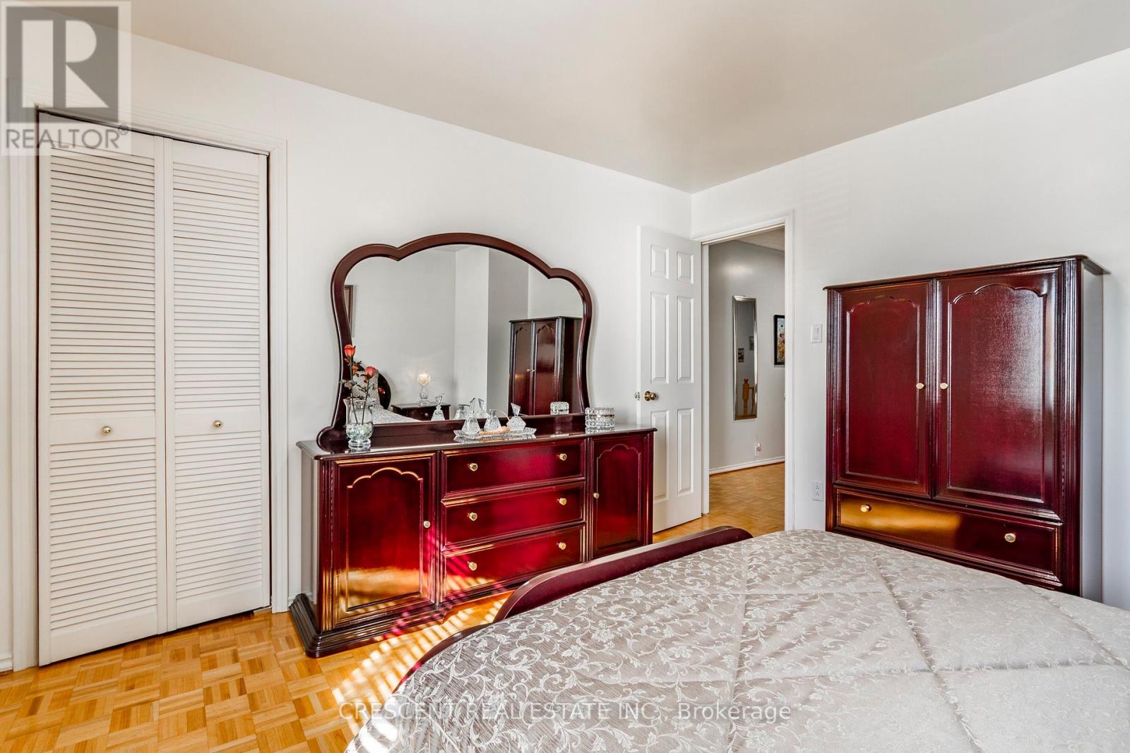 164 Roxton Road, Toronto, Ontario  M6J 2Y5 - Photo 18 - C12859874