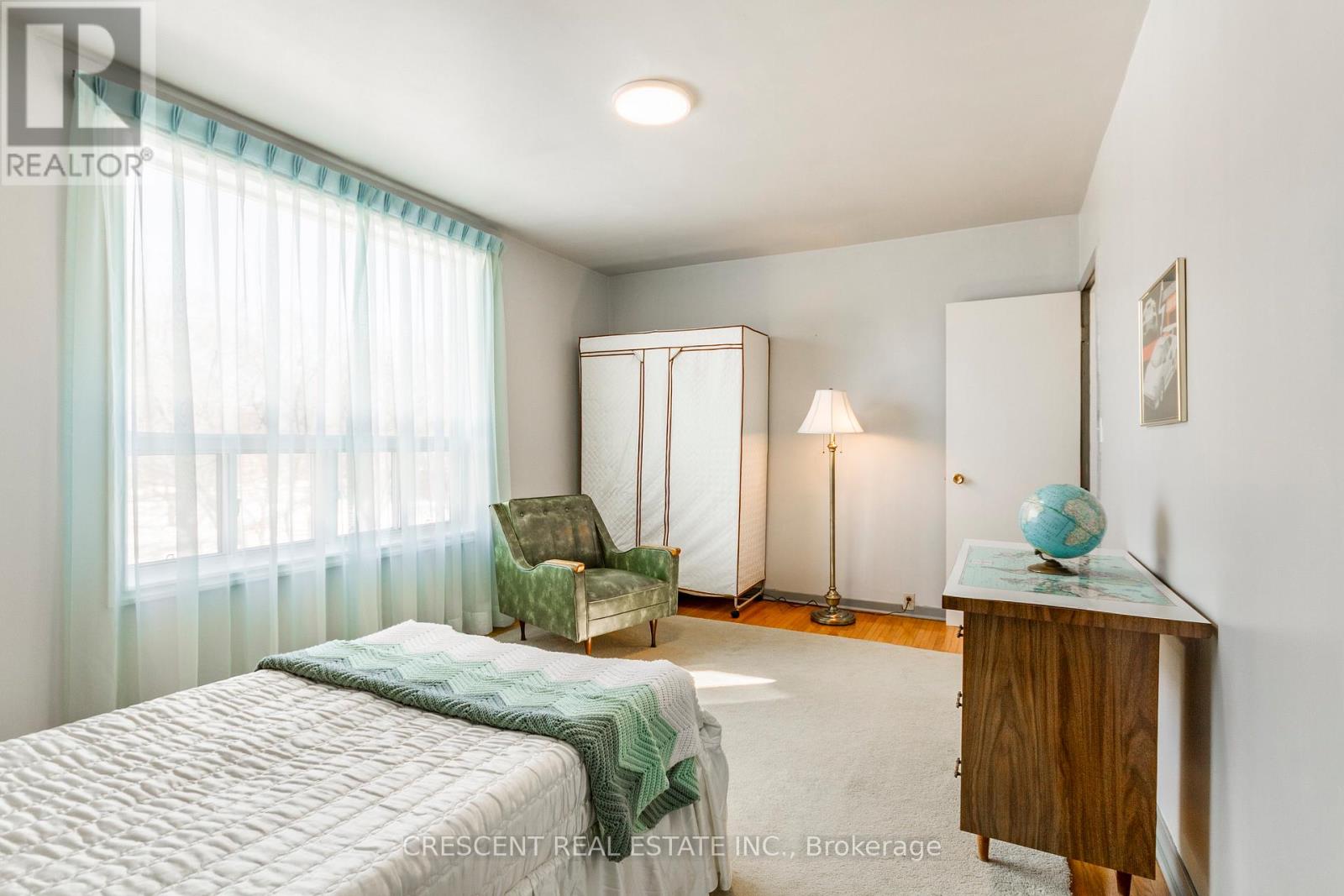 164 Roxton Road, Toronto, Ontario  M6J 2Y5 - Photo 22 - C12859874