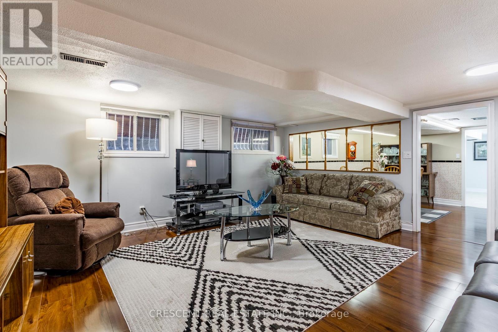 164 Roxton Road, Toronto, Ontario  M6J 2Y5 - Photo 35 - C12859874