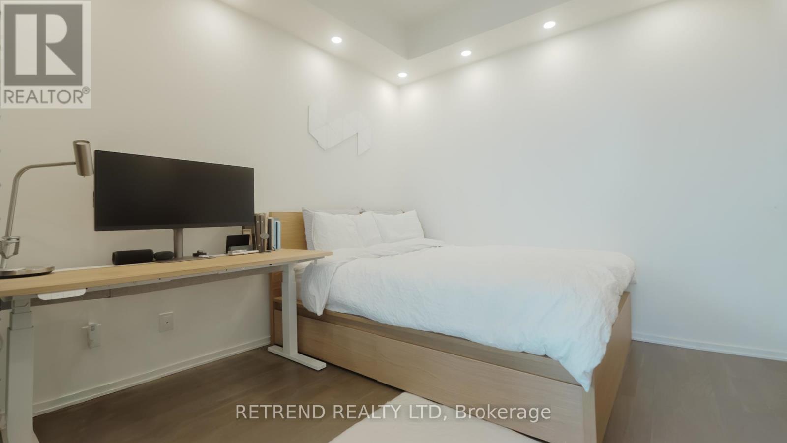 3302 - 1 Bloor Street E, Toronto, Ontario  M4W 0A8 - Photo 6 - C12859882