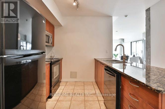 1003 - 22 Wellesley Street E, Toronto, Ontario  M4Y 1G3 - Photo 6 - C12859936