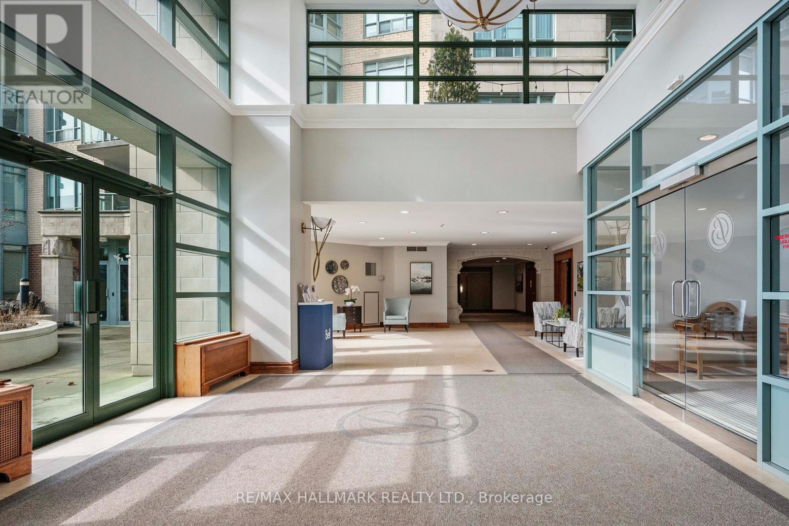 224 - 9 Boardwalk Drive, Toronto, Ontario  M4L 6T1 - Photo 3 - E12859860