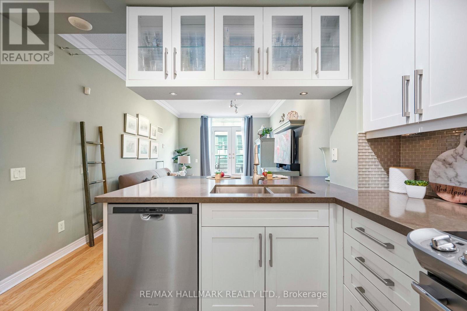 224 - 9 Boardwalk Drive, Toronto, Ontario  M4L 6T1 - Photo 8 - E12859860