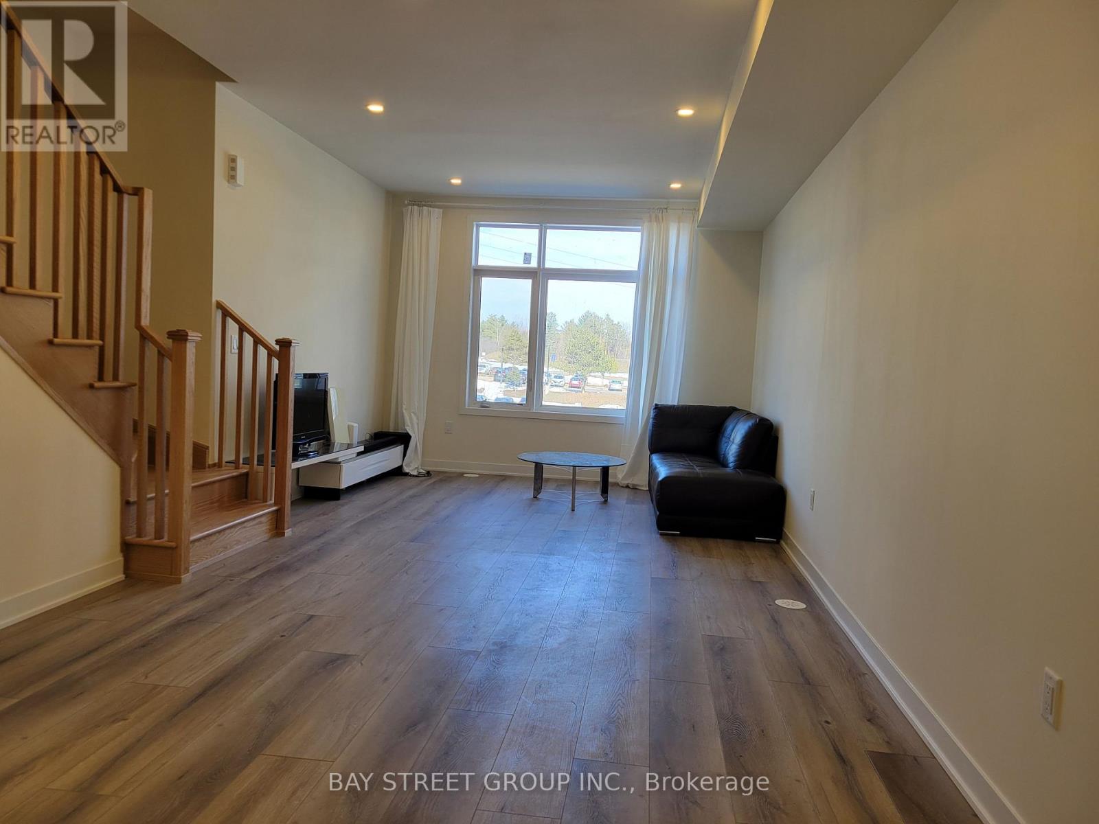 105 - 1695 DERSAN STREET, Pickering, Ontario