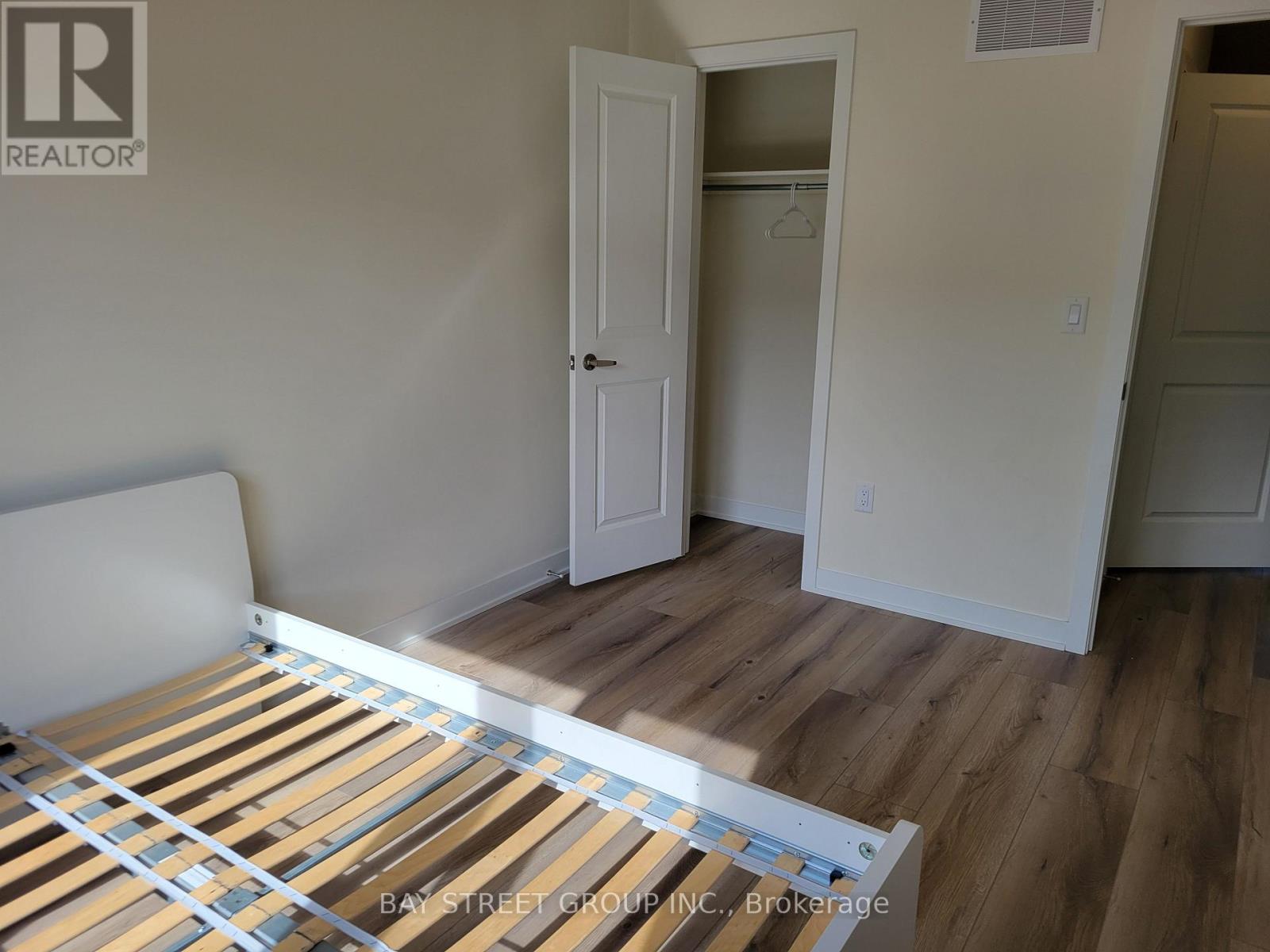 105 - 1695 Dersan Street, Pickering, Ontario  L1X 0S9 - Photo 12 - E12859864