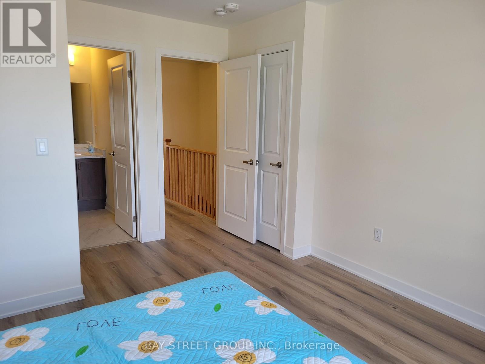 105 - 1695 Dersan Street, Pickering, Ontario  L1X 0S9 - Photo 8 - E12859864