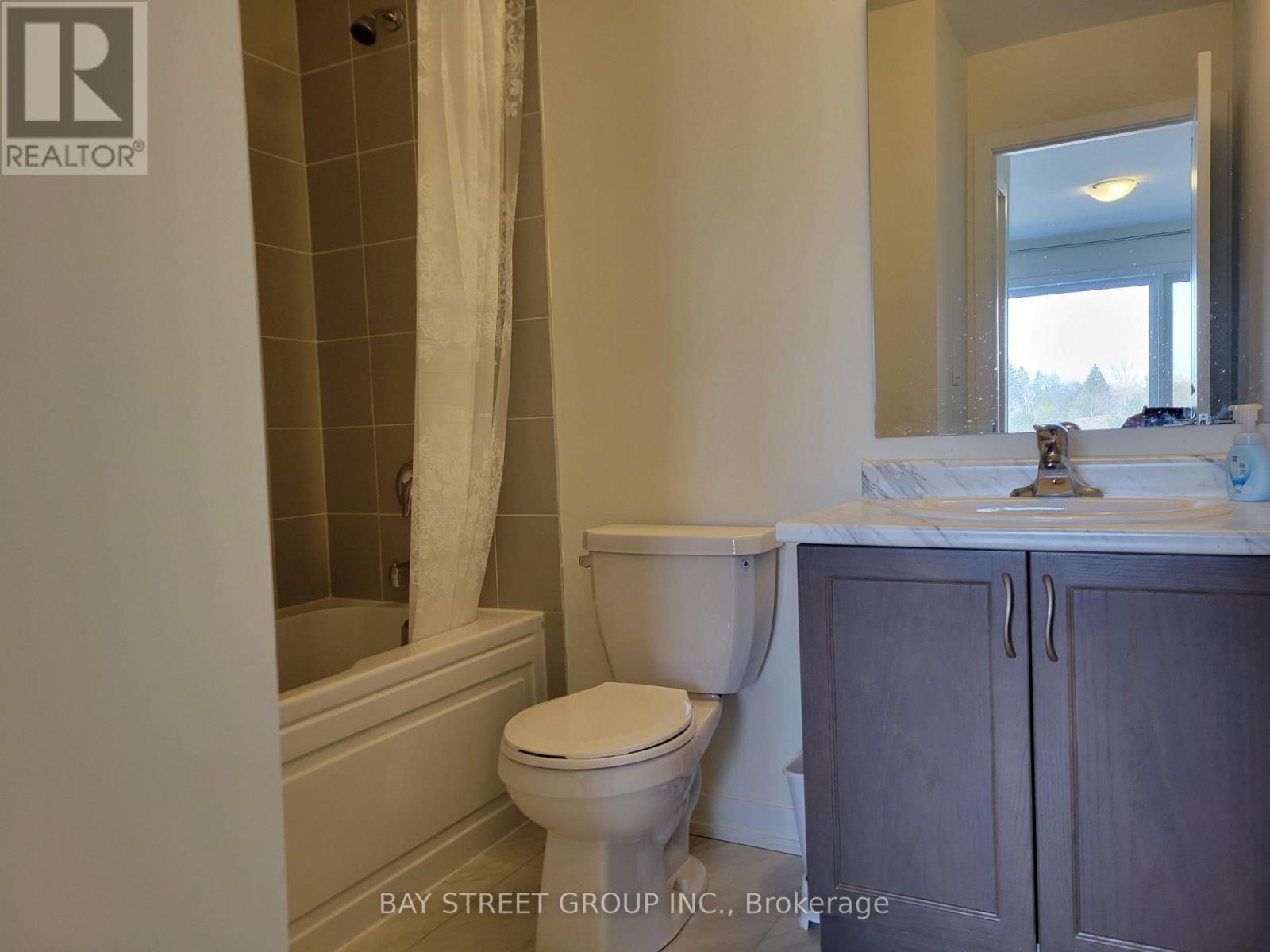 105 - 1695 Dersan Street, Pickering, Ontario  L1X 0S9 - Photo 9 - E12859864