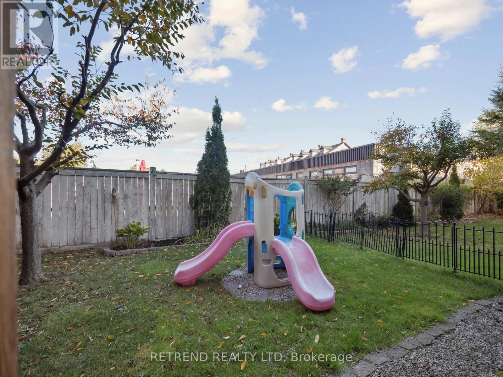 26 Golden Spruce Lane, Vaughan, Ontario  L6A 0J6 - Photo 46 - N12859870