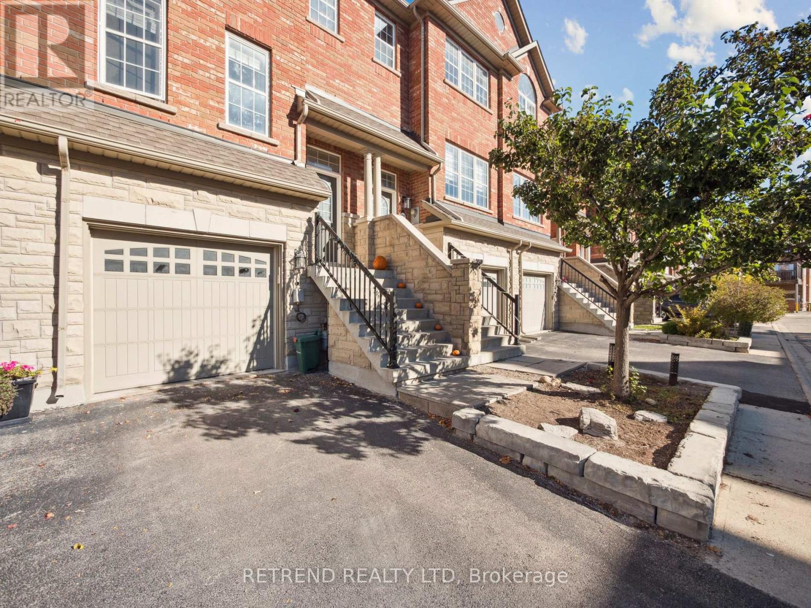 26 Golden Spruce Lane, Vaughan, Ontario  L6A 0J6 - Photo 48 - N12859870
