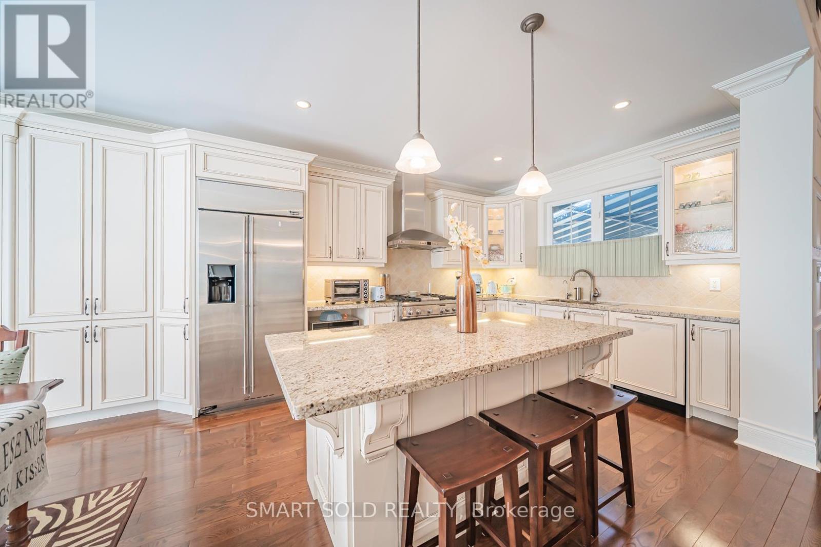 33 Earnshaw Drive, Markham, Ontario  L6C 0E4 - Photo 12 - N12859888