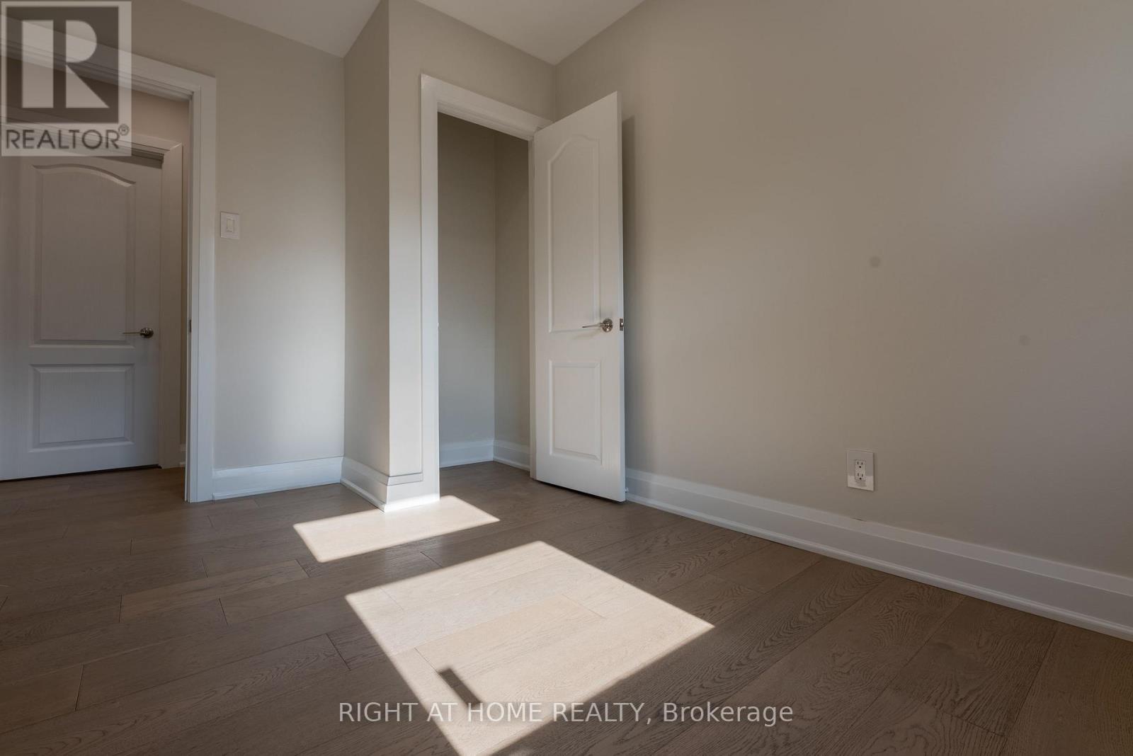 343 Boisdale Avenue, Richmond Hill, Ontario  L4C 1R4 - Photo 17 - N12859910