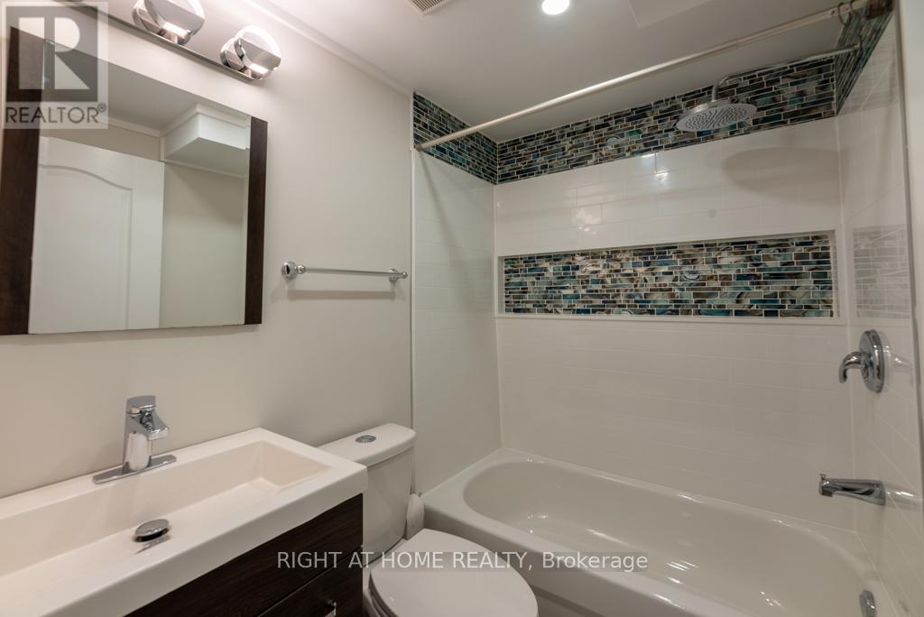 343 Boisdale Avenue, Richmond Hill, Ontario  L4C 1R4 - Photo 29 - N12859910