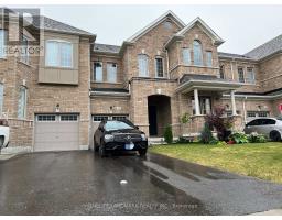 47 DURBLEE AVENUE, Aurora, Ontario