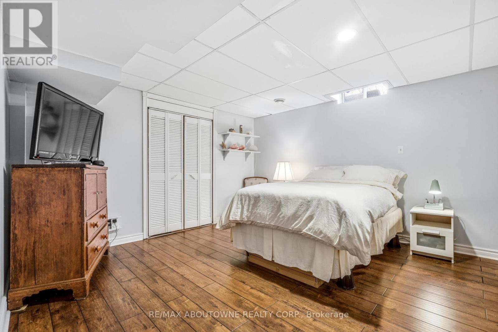 1323 Blackburn Drive, Oakville, Ontario  L6M 2X9 - Photo 42 - W12859908