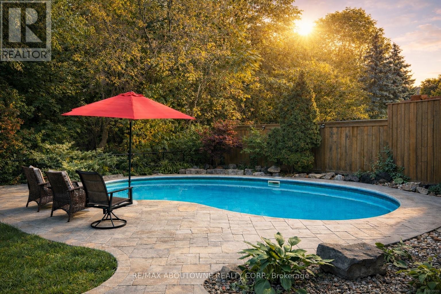 1323 Blackburn Drive, Oakville, Ontario  L6M 2X9 - Photo 47 - W12859908