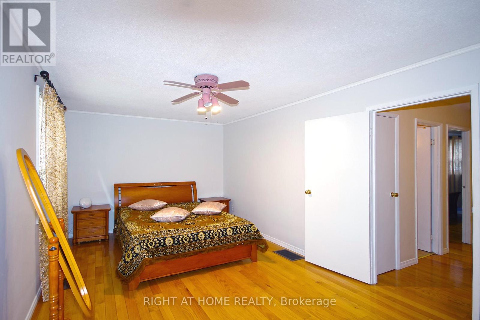 53 - 1055 Shawnmarr Road, Mississauga, Ontario  L5H 3V2 - Photo 12 - W12859926