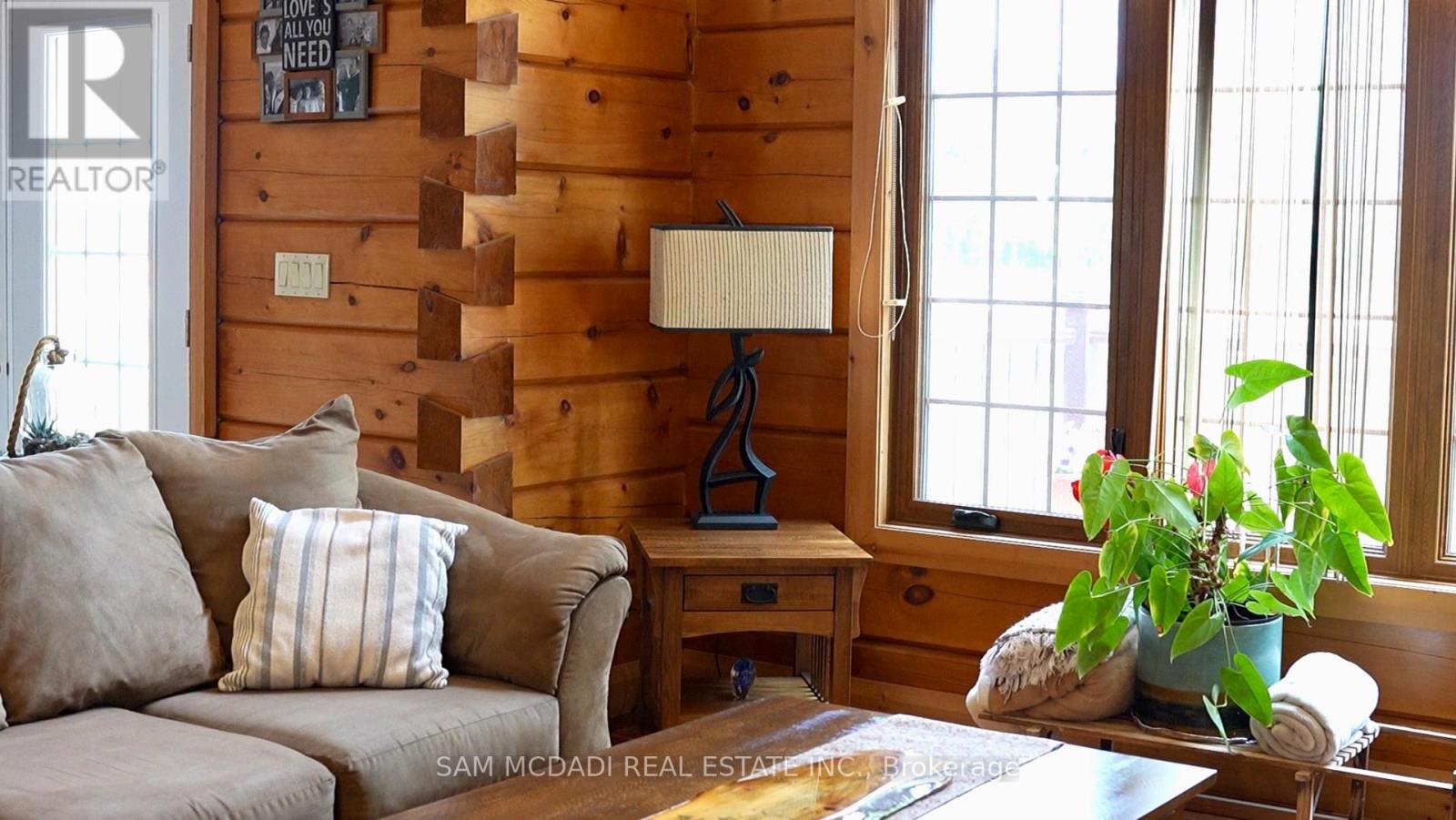 8529 Kinnaird Road, Lambton Shores, Ontario  N0N 1J3 - Photo 13 - X12859896