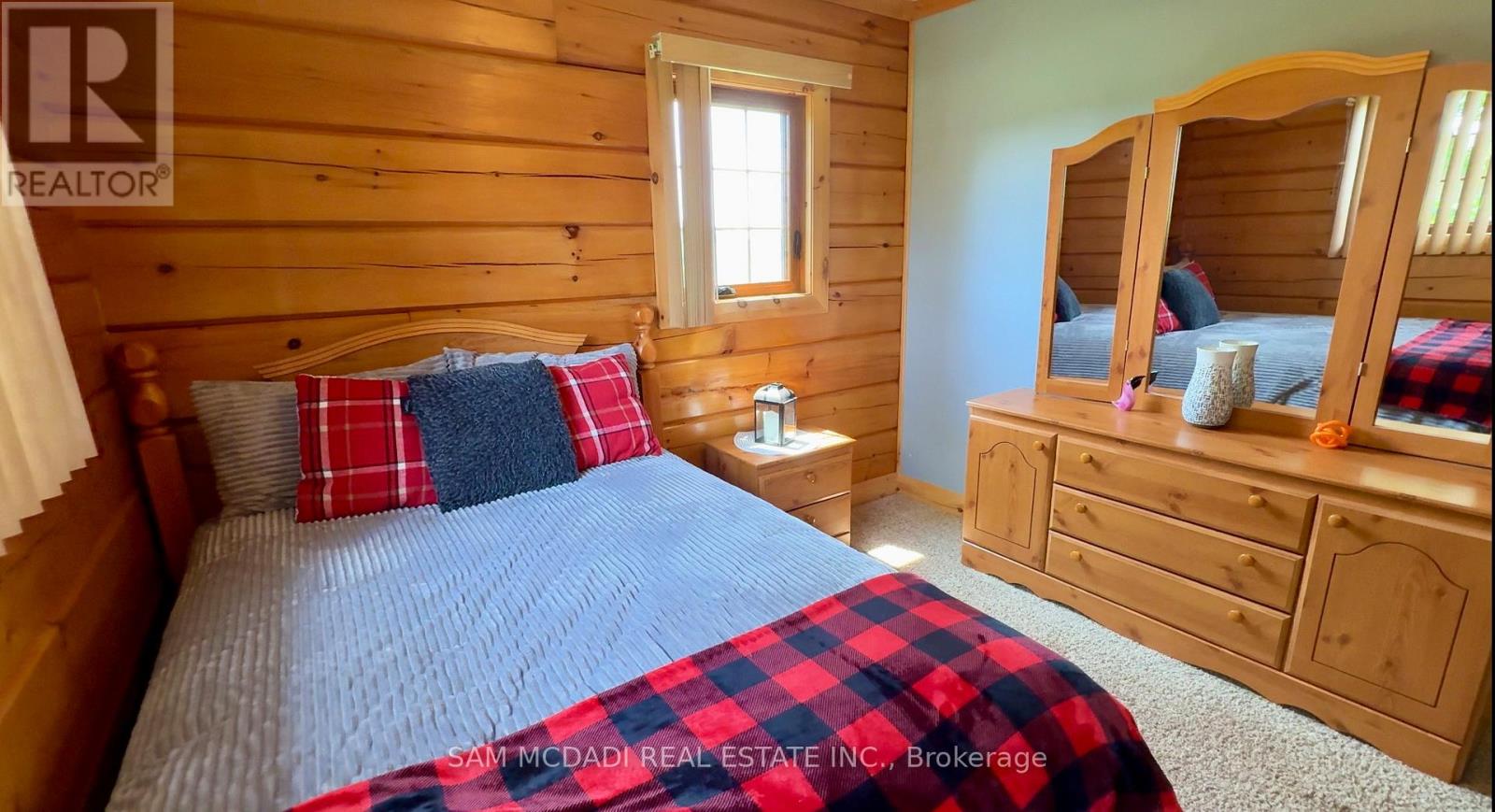 8529 Kinnaird Road, Lambton Shores, Ontario  N0N 1J3 - Photo 16 - X12859896