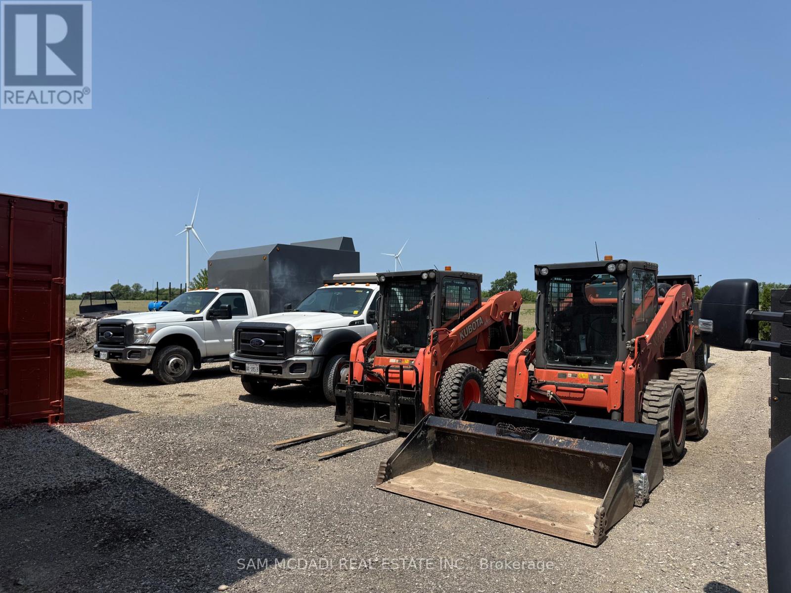 8529 Kinnaird Road, Lambton Shores, Ontario  N0N 1J3 - Photo 10 - X12859920