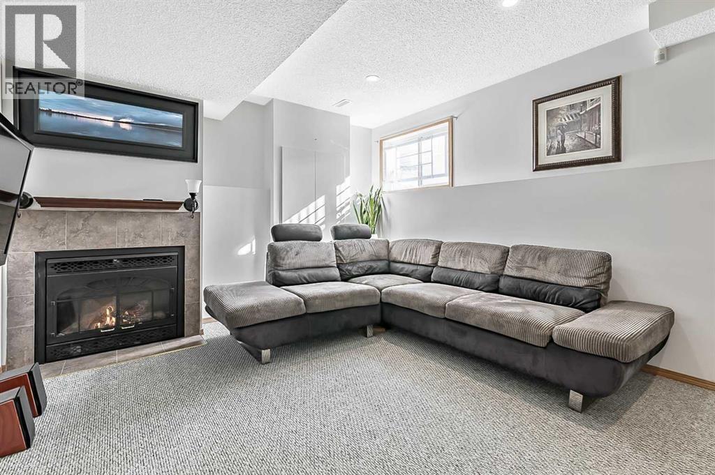 196 Erin Meadow Way Se, Calgary, Alberta  T2B 3P6 - Photo 16 - A2288722