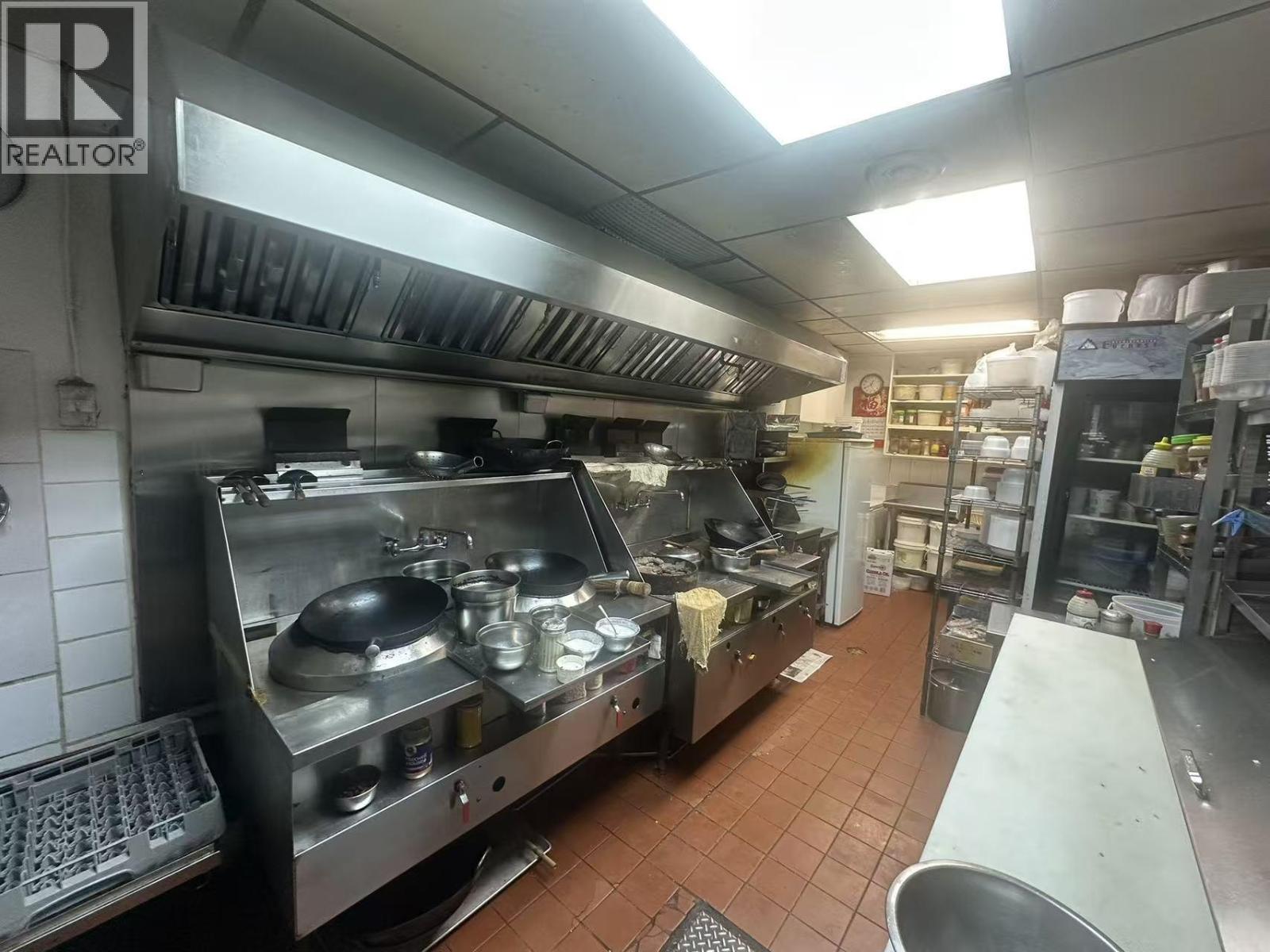 1949 Kingsway, Vancouver, British Columbia  V5N 2T1 - Photo 3 - C8076814