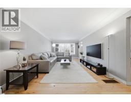 71 PINECREST Drive, Kitchener, Ontario