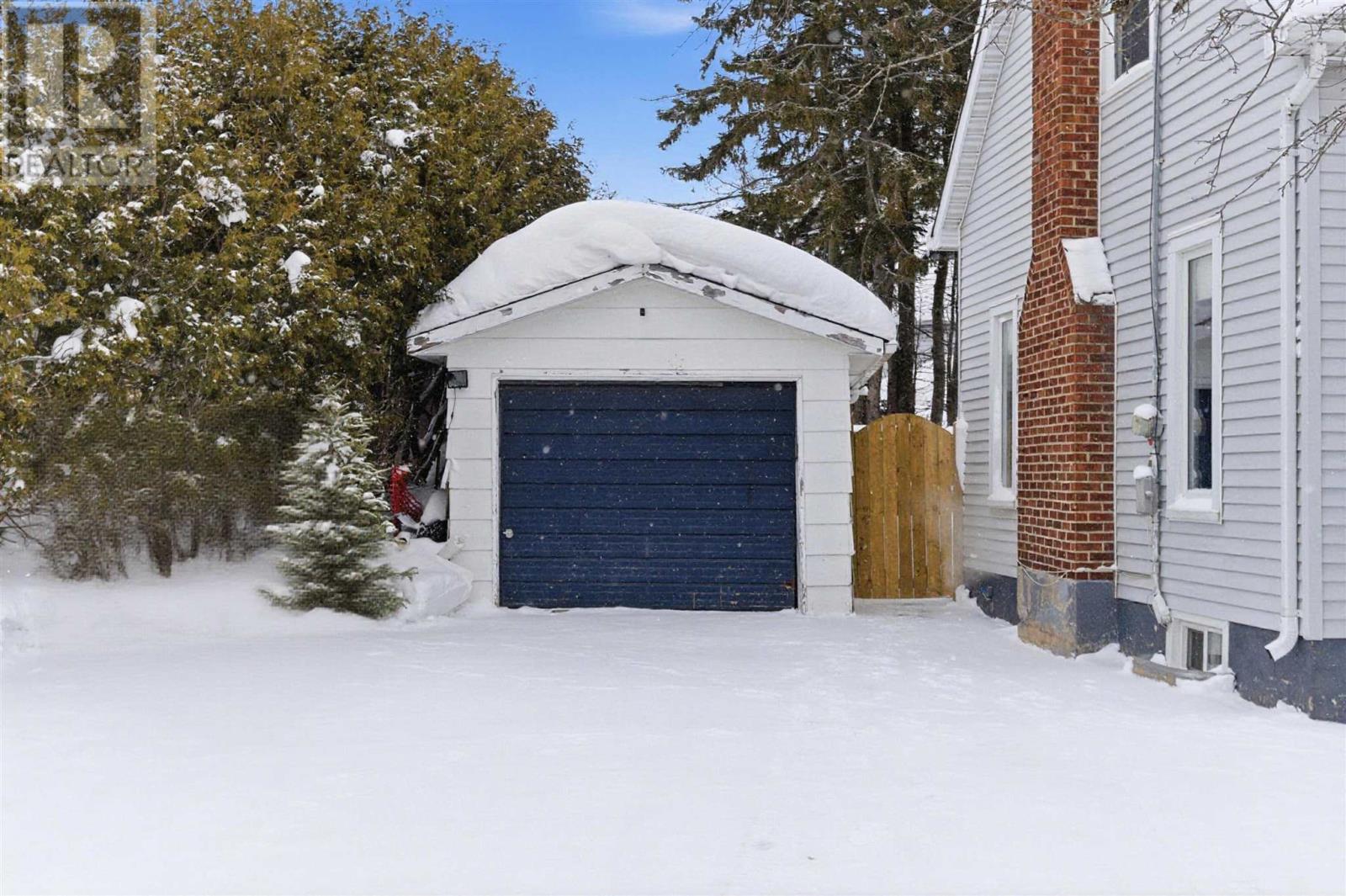 32 Salisbury Ave, Sault Ste. Marie, Ontario  P6B 1L7 - Photo 35 - SM260242