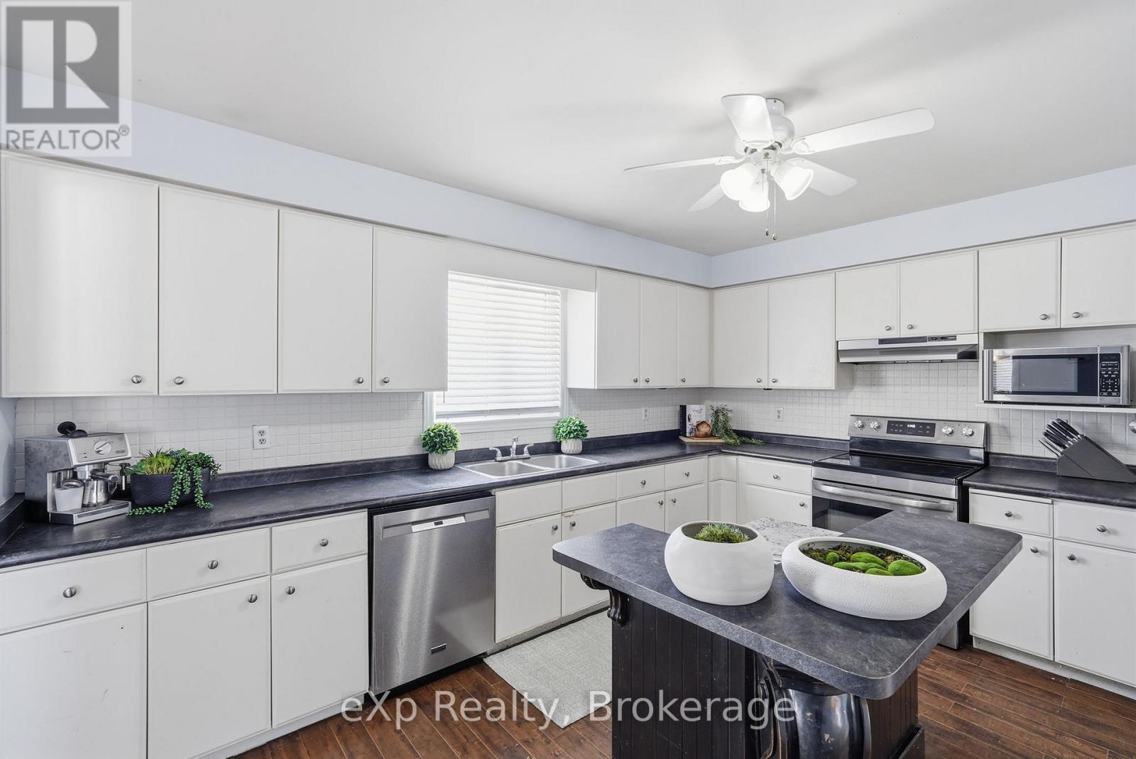 20 Andrew Street, Wellington North, Ontario  N0G 1A0 - Photo 8 - X12860006