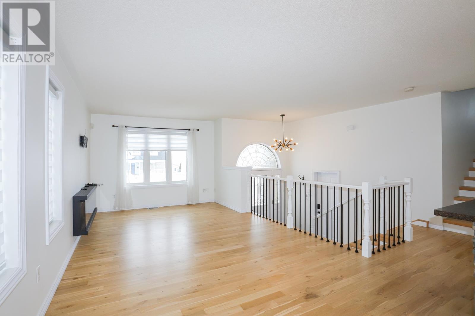 967 Lake St, Sault Ste. Marie, Ontario  P6B 6C9 - Photo 14 - SM260410