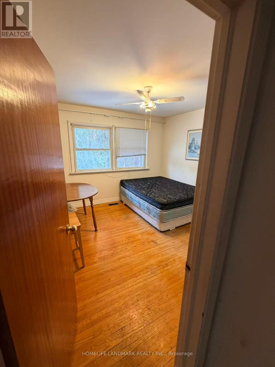 42 Godfrey Drive, London East, Ontario  N5V 2E7 - Photo 7 - X12832318