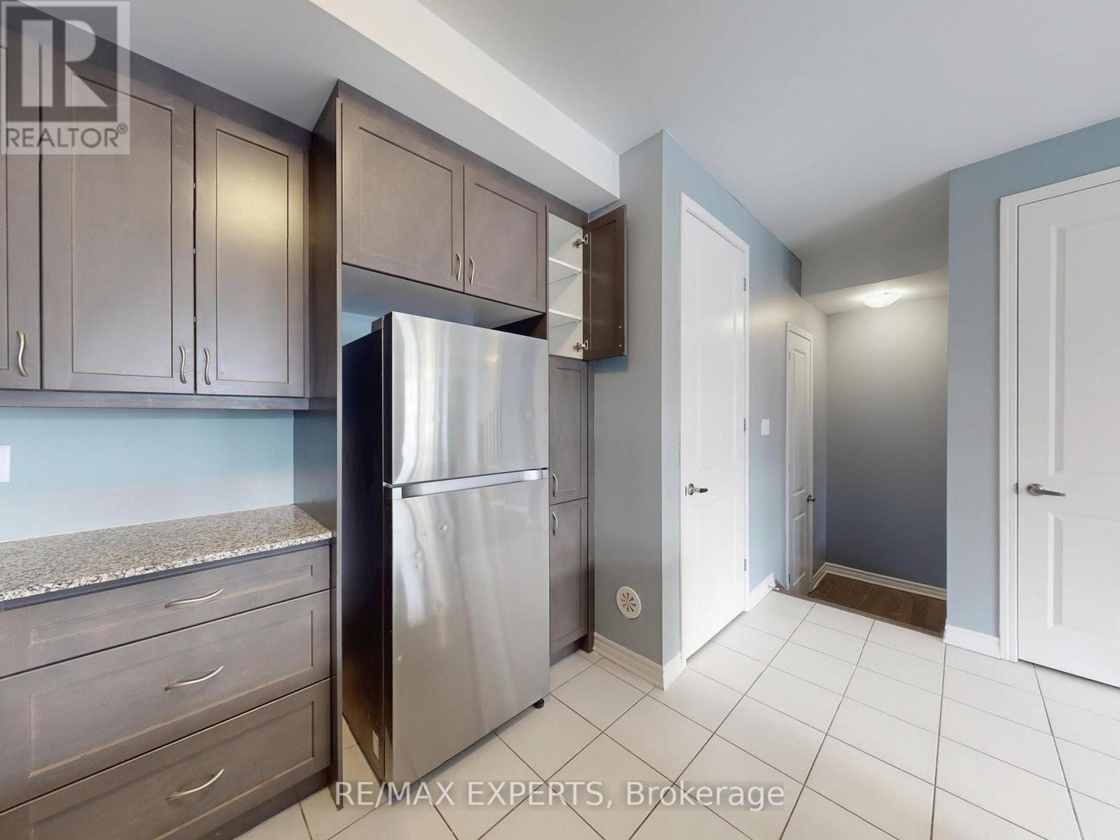 78 Melmar Street, Brampton, Ontario  L7A 5K8 - Photo 11 - W12683892