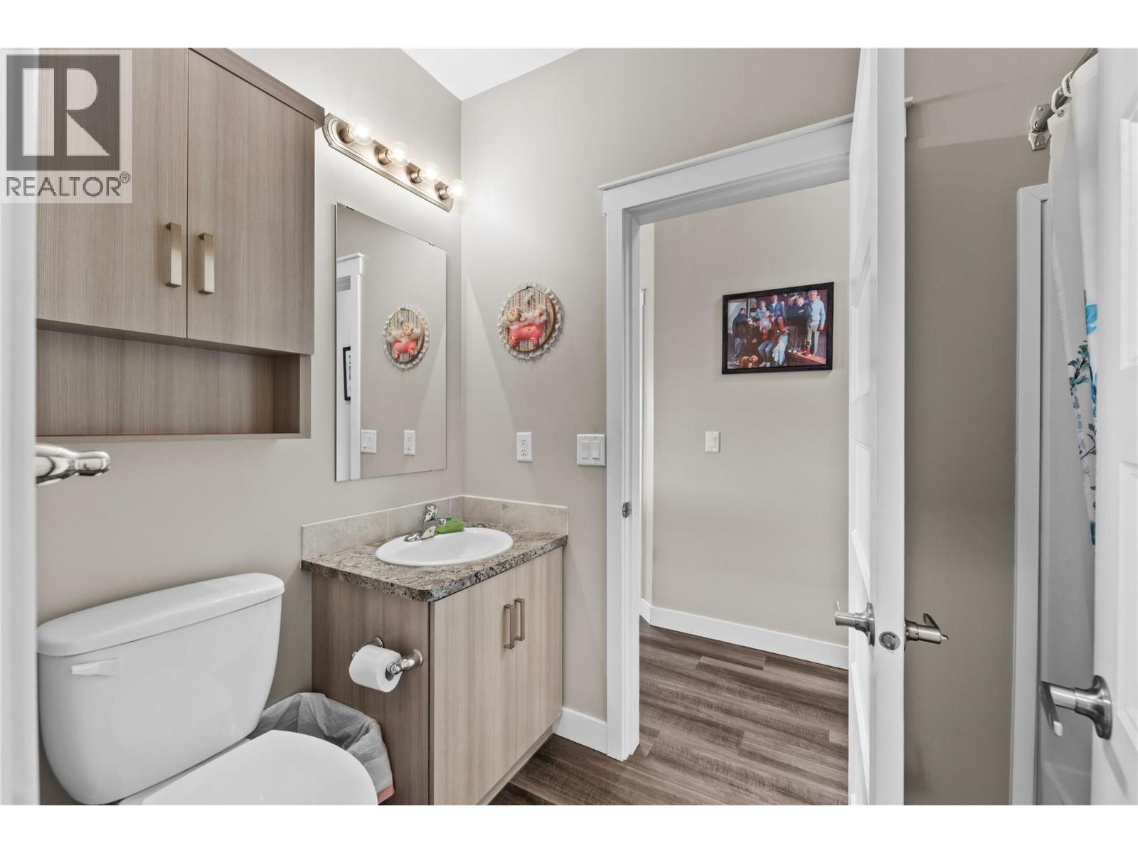 2569 Spring Bank Avenue, Merritt, British Columbia  V1K 1S1 - Photo 14 - 10378587