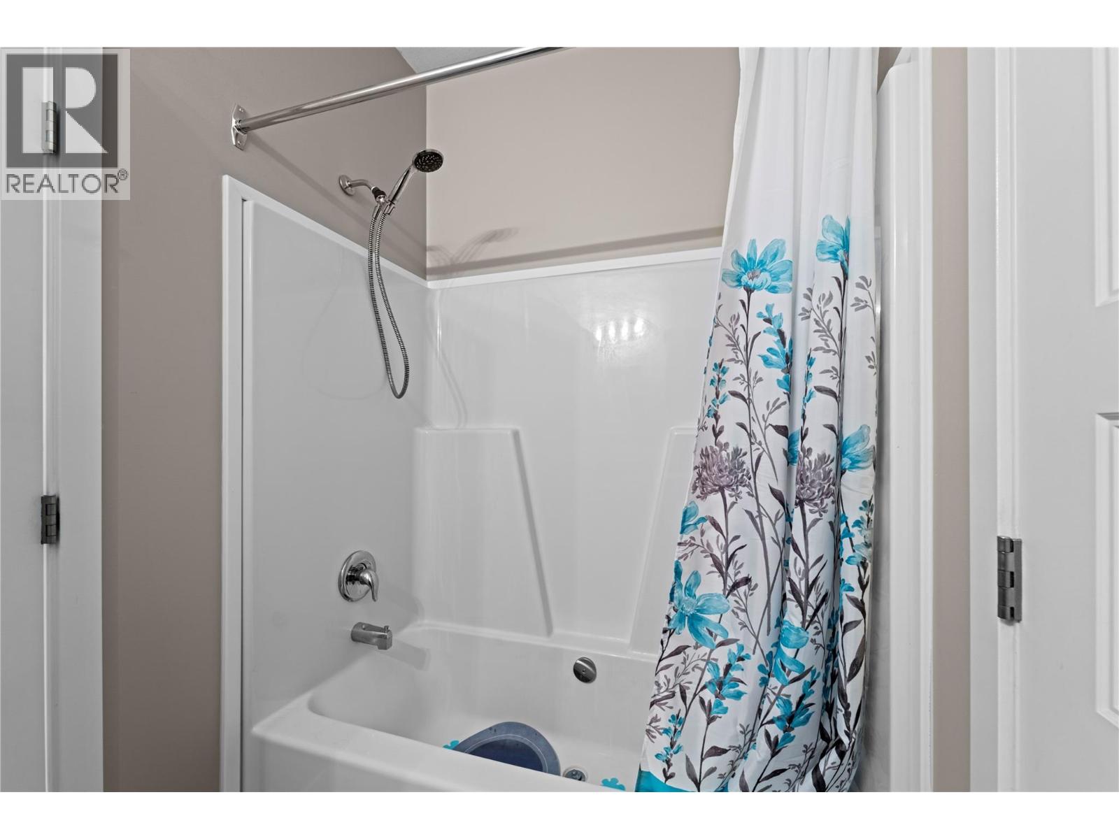 2569 Spring Bank Avenue, Merritt, British Columbia  V1K 1S1 - Photo 15 - 10378587